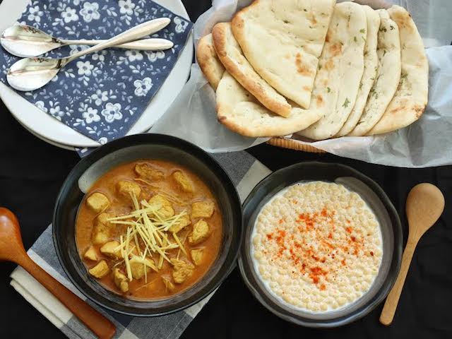 hungry chef ginger chicken with naan and boondi raita