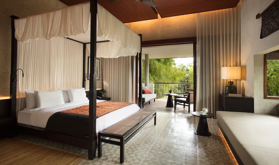 Live like royalty in the treetops