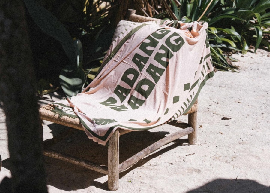 Padang Padang Sarong by Club Pantai - a concept store for shopping in Uluwatu, Bali