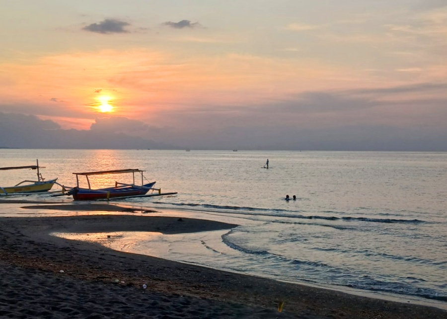 An Expat’s Guide to Lovina, North Bali: Where to Eat, Stay & Play