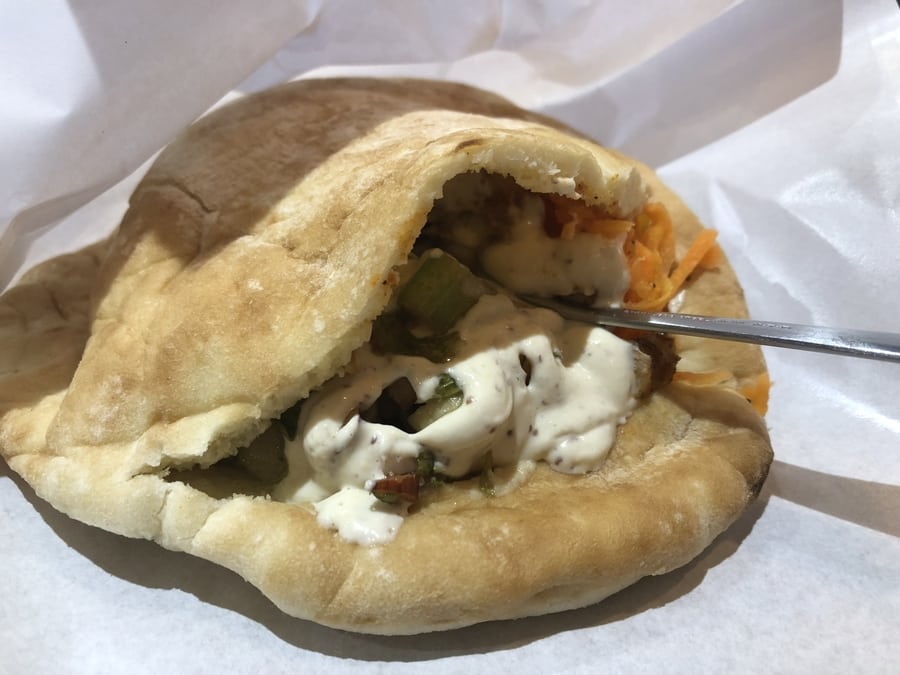 Vegan Vegetarian restaurants in Tokyo Falafel Brothers