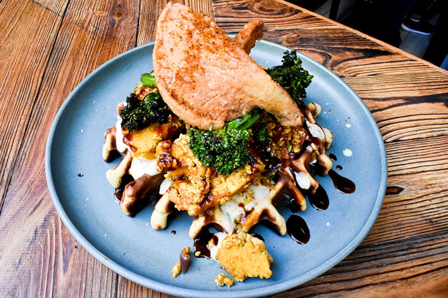 Salt & Barrel brunch Shek Tong Tsui HKU vegan waffle