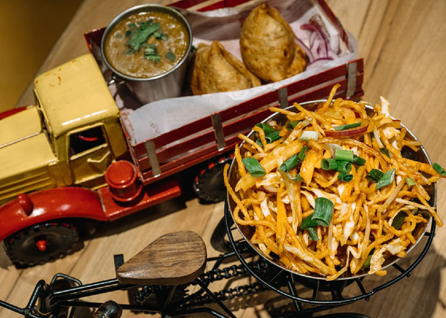 Kailash Parbat sichuan noodles samosas vegetarian restaurants in Tsim Sha Tsui