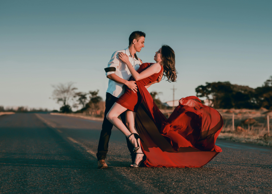 Salsa dance classes in Singapore: Latin ballroom dance lessons for beginners and advanced dancers