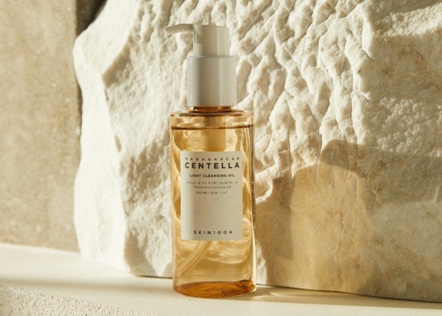 Skin1004’s Madagascar Centella Light Cleansing Oil review