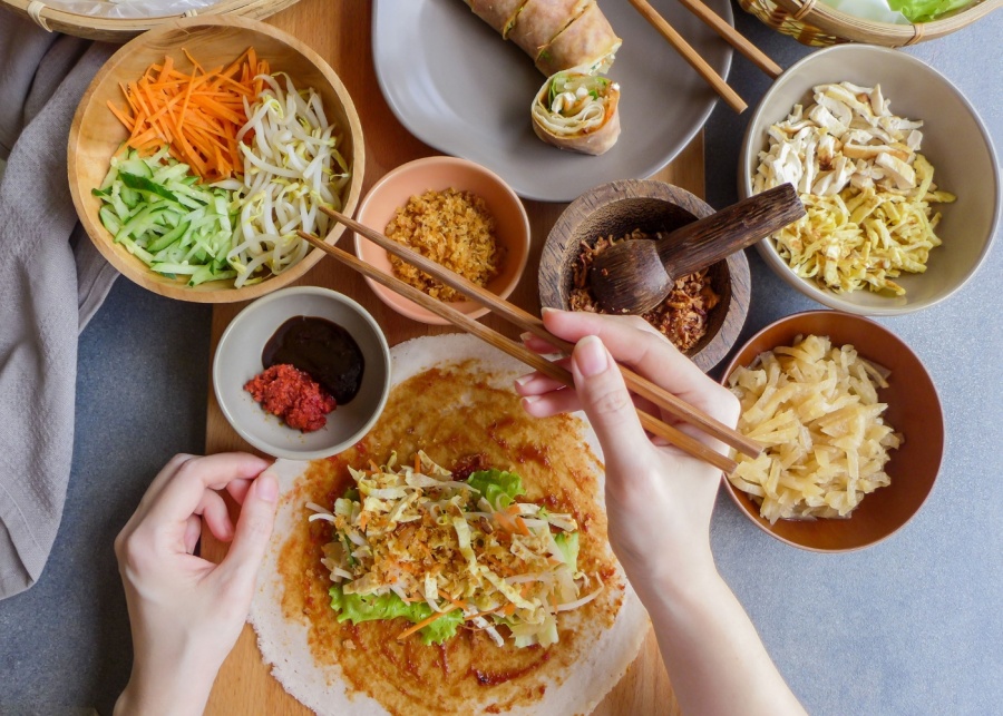 11 best popiah spots in Singapore for this crunchy and delish delicacy