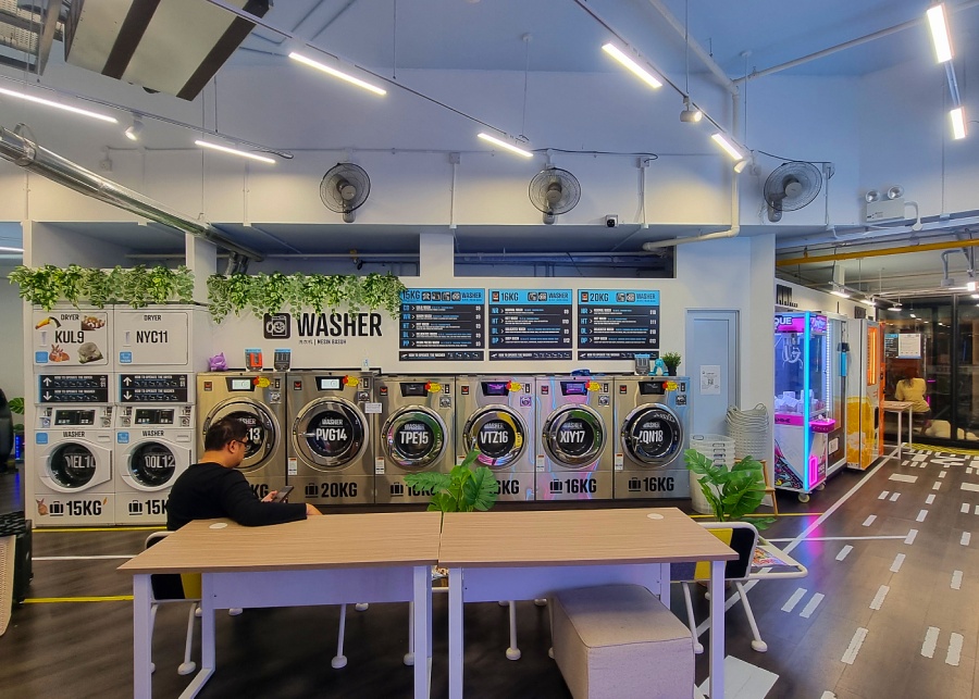 The Good Husband Laundromats & Drycleaners' interior | Cool laundromats in Singapore